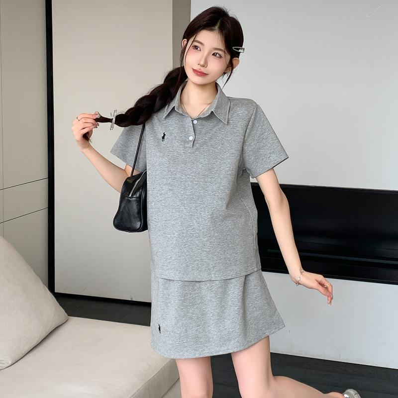 Chic Summer Maternity Two-Piece Set: Short Sleeve Top & Mini Skirt XL сірий колір
Chic Summer Maternity Two-Piece Set: Short Sleeve Top & Mini Skirt XL сірий колір
