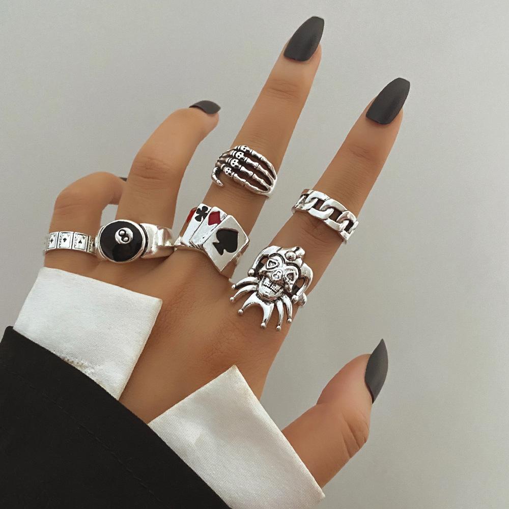 Hip Hop Metal Ring 6-Piece Drip Oil Poker Skull Clown Ring Niche Premium Vintage Set
Hip Hop Metal Ring 6-Piece Drip Oil Poker Skull Clown Ring Niche Premium Vintage Set