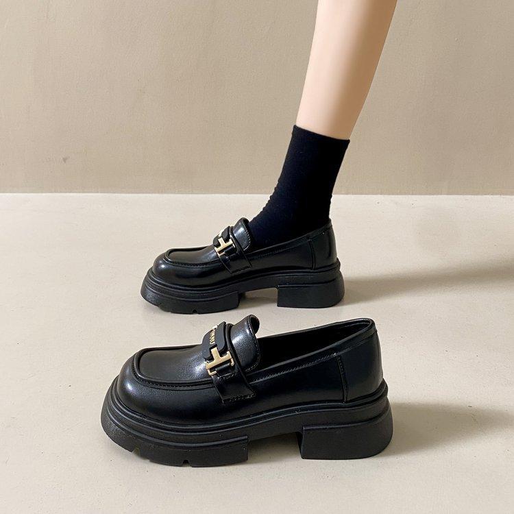 Лоферы женские 2025 новые осенние женские туфли ретро на одной педали в британском стиле маленькие кожаные туфли черные туфли jk одинарные туфли 40
Лоферы женские 2025 новые осенние женские туфли ретро на одной педали в британском стиле маленькие кожаные туфли черные туфли jk одинарные туфли 40