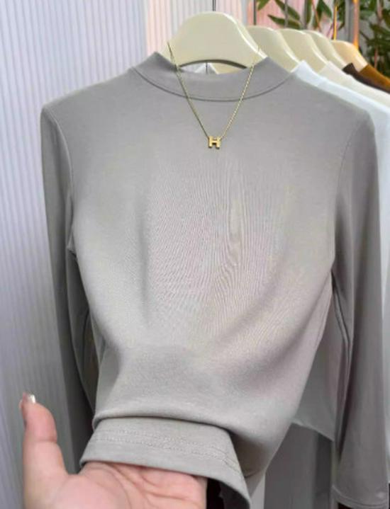 White Women s Velvet Turtleneck Long Sleeve T-shirt - Autumn/Winter Versatile Base Layer XL (120-140 jin)
White Women s Velvet Turtleneck Long Sleeve T-shirt - Autumn/Winter Versatile Base Layer XL (120-140 jin)