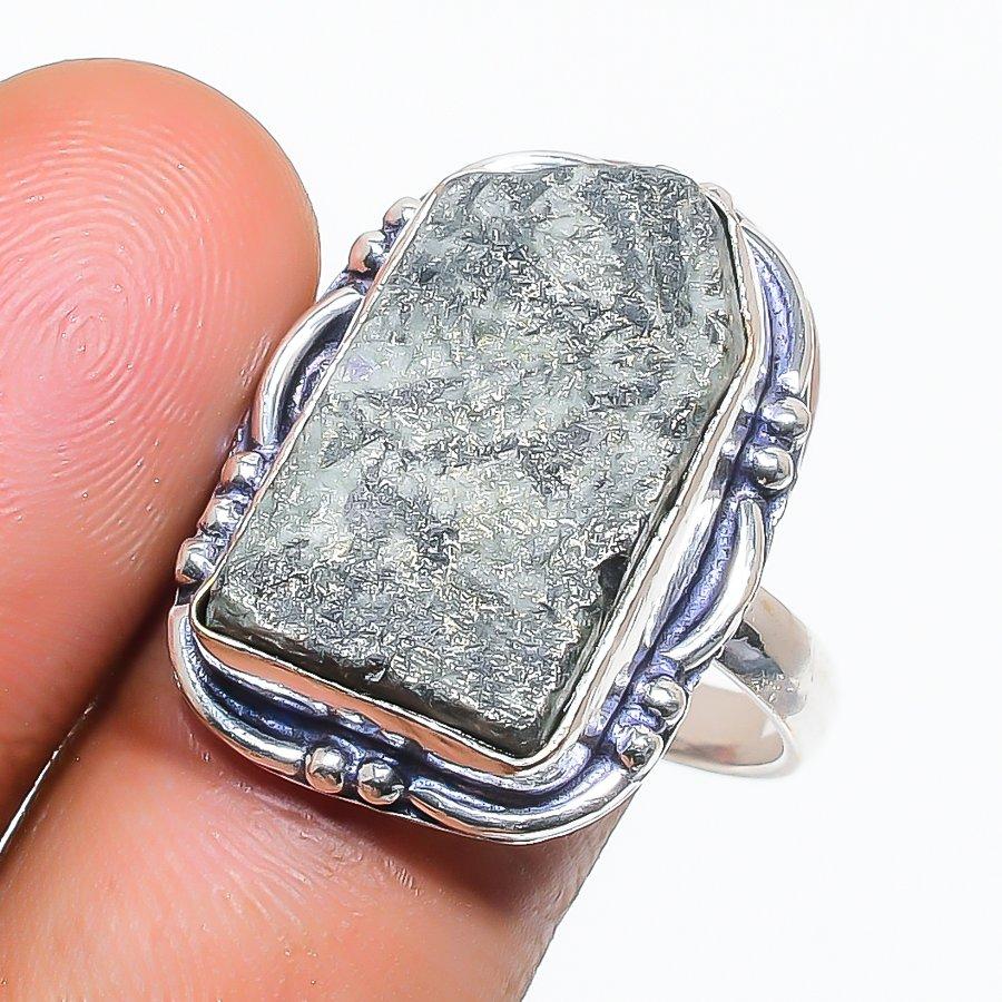 Кольцо из стерлингового серебра 925 пробы с натуральными камнями Desert Rose Druzy, размер 10 d6T67
Кольцо из стерлингового серебра 925 пробы с натуральными камнями Desert Rose Druzy, размер 10 d6T67