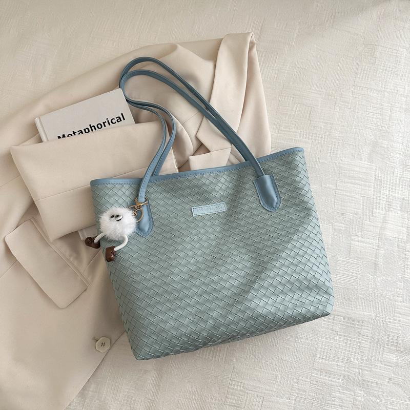 Нишевая сумка большой вместимости женская весна 2025 новая повседневная сумка через плечо сумка для занятий для студентки колледжа сумка-тоут для поездок на работу Without pendant синий
Нишевая сумка большой вместимости женская весна 2025 новая повседневная сумка через плечо сумка для занятий для студентки колледжа сумка-тоут для поездок на работу Without pendant синий