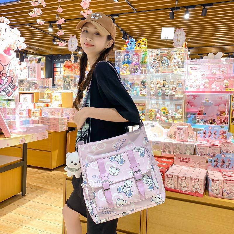 Student make-up bag female small fresh cartoon cute shoulder bag girl versatile casual large capacity messenger bag single package чёрный
Student make-up bag female small fresh cartoon cute shoulder bag girl versatile casual large capacity messenger bag single package чёрный