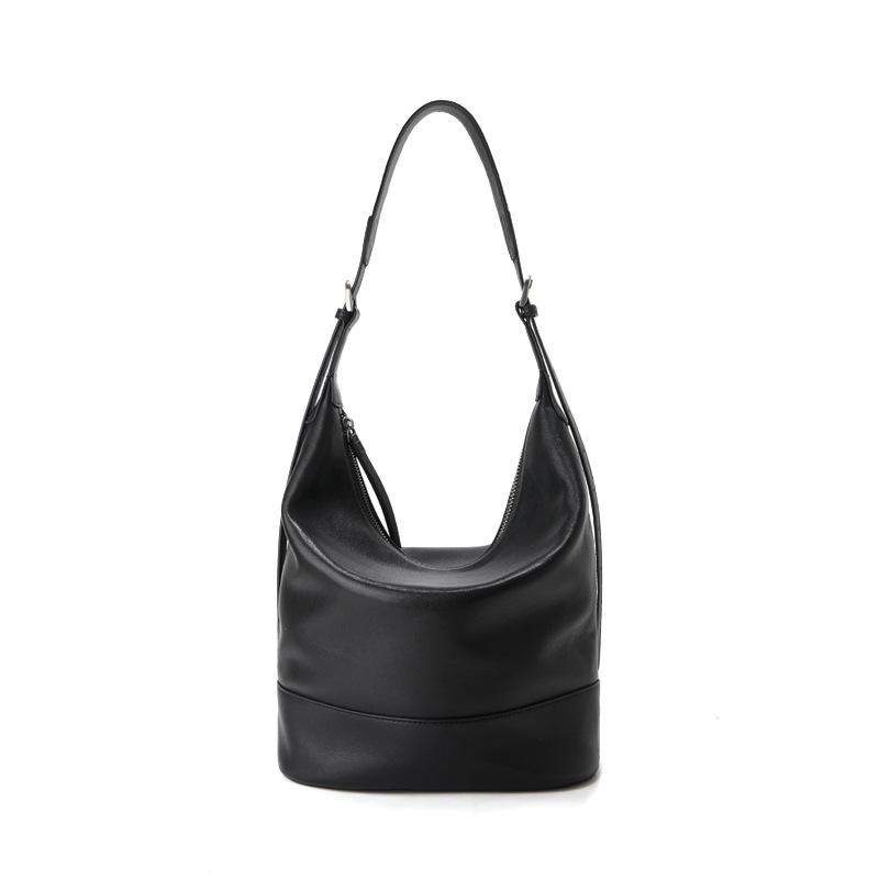 Genuine Leather Bucket Bag, Women s Head Layer, Niche, Large Capacity Tote Bag, Commuting Single Shoulder Armpit Bag, High-end 26*12*27cm чёрный
Genuine Leather Bucket Bag, Women s Head Layer, Niche, Large Capacity Tote Bag, Commuting Single Shoulder Armpit Bag, High-end 26*12*27cm чёрный