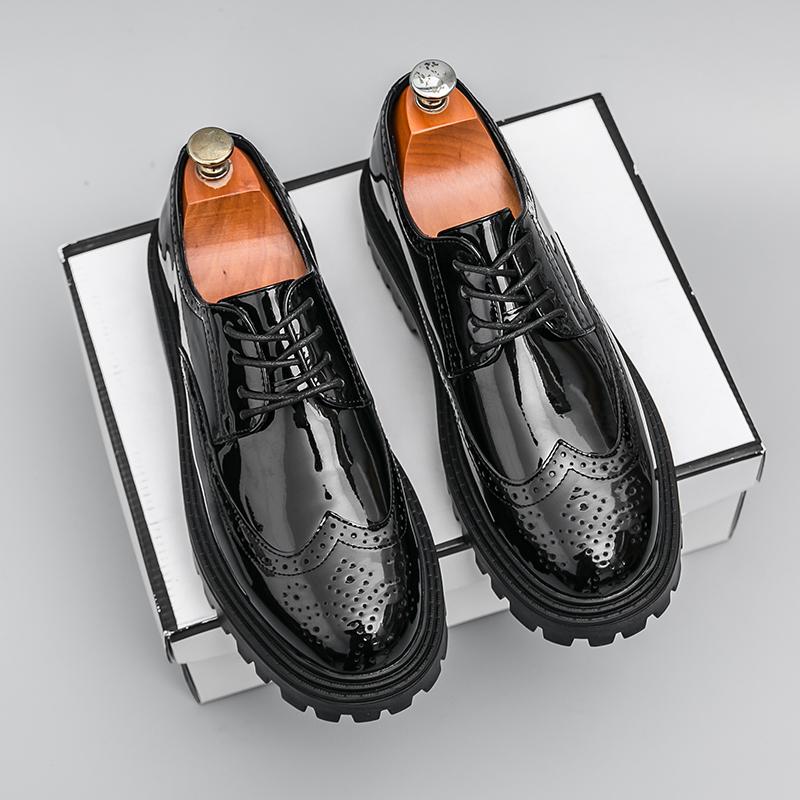 Fashion Fashionable New Men Breathable Carved Banquet Oxford Shoes Luxury Brand Comfortable Lace Up Blok Black White Casual Leather Shoe 45 чёрный
Fashion Fashionable New Men Breathable Carved Banquet Oxford Shoes Luxury Brand Comfortable Lace Up Blok Black White Casual Leather Shoe 45 чёрный