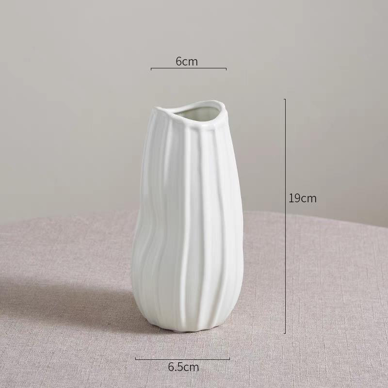 Ваза Керамическая ваза Европейская классическая ваза Домашняя гостиница Цветочная композиция Модный орнамент Ваза S-B
Ваза Керамическая ваза Европейская классическая ваза Домашняя гостиница Цветочная композиция Модный орнамент Ваза S-B