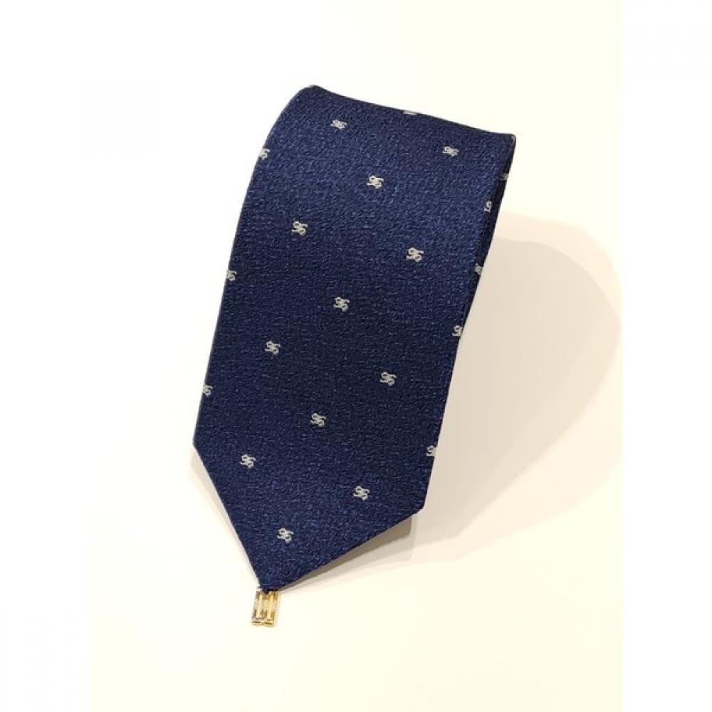 Daks 2026 Ss Logo Pattern Navy Tie Dmg1acf1222n1 Single option
Daks 2026 Ss Logo Pattern Navy Tie Dmg1acf1222n1 Single option