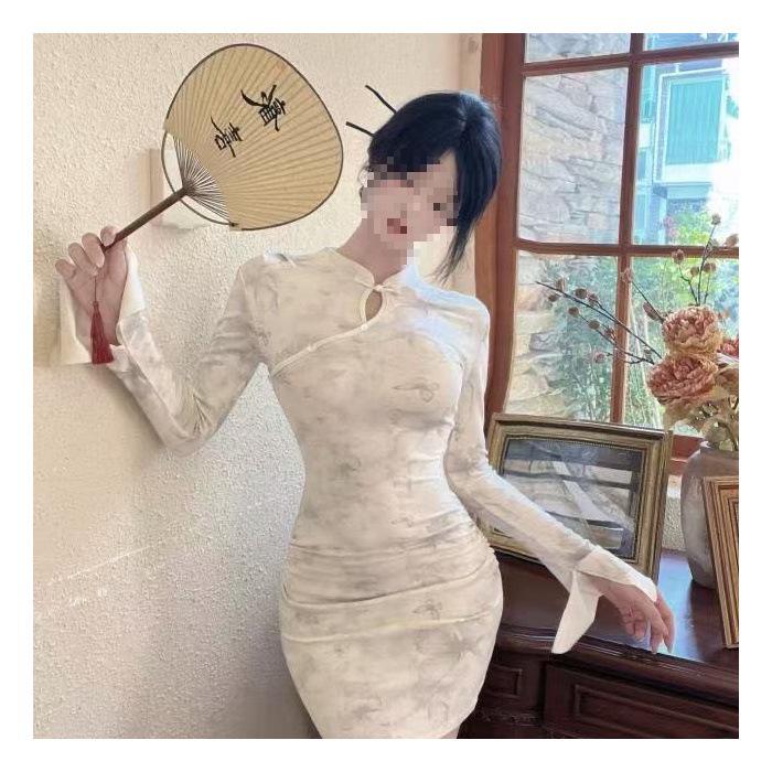 Spring Chic New-Style Qipao Dress: Women s Slit Long Sleeve, Bodycon Fit with Hip-Hugging Short Design Small абрикосовый
Spring Chic New-Style Qipao Dress: Women s Slit Long Sleeve, Bodycon Fit with Hip-Hugging Short Design Small абрикосовый