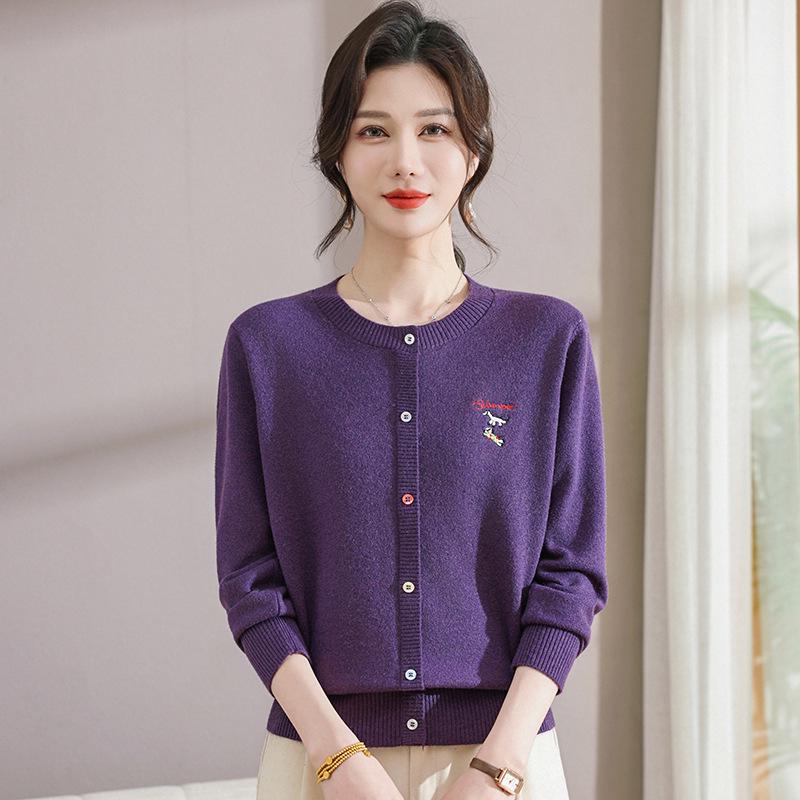 Spring New Style Sweater: Age-Reducing, Loose-Fit Knitwear for Middle-Aged and Elderly Women 2XL (recommended for 115-130 lbs)
Spring New Style Sweater: Age-Reducing, Loose-Fit Knitwear for Middle-Aged and Elderly Women 2XL (recommended for 115-130 lbs)