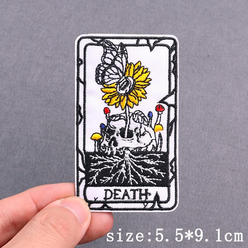 Нашивки с картами Таро, нашивки с нашивками на одежду, нашивки с вышитыми животными в стиле хип-хоп на одежде, нашивки с черепами и бриллиантами на рюкзаки
Нашивки с картами Таро, нашивки с нашивками на одежду, нашивки с вышитыми животными в стиле хип-хоп на одежде, нашивки с черепами и бриллиантами на рюкзаки