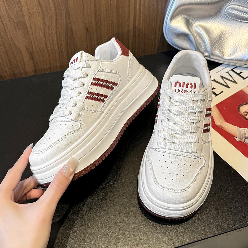 Korean version of casual board shoes for women 2025ins students to increase the height of platform sports shoes, spring new fashion white shoes tide 35
Korean version of casual board shoes for women 2025ins students to increase the height of platform sports shoes, spring new fashion white shoes tide 35