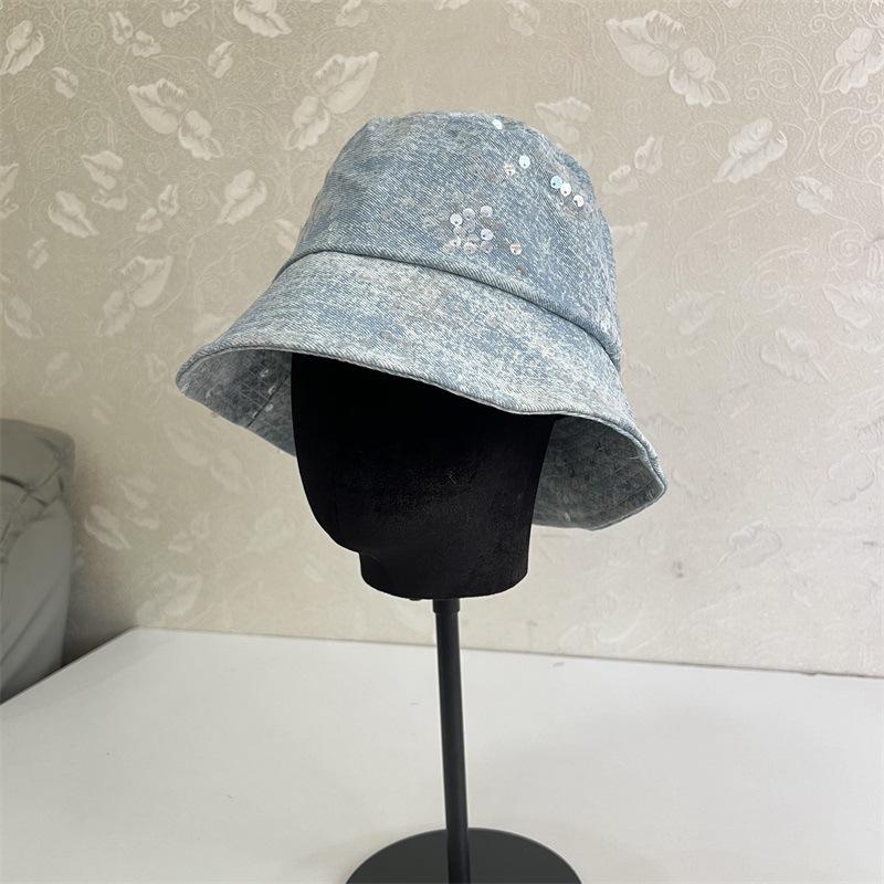 Fashion denim sequined bucket hat women spring and summer travel versatile sunscreen visor casual foldable basin hat M(56-58cm) світло-синій колір
Fashion denim sequined bucket hat women spring and summer travel versatile sunscreen visor casual foldable basin hat M(56-58cm) світло-синій колір