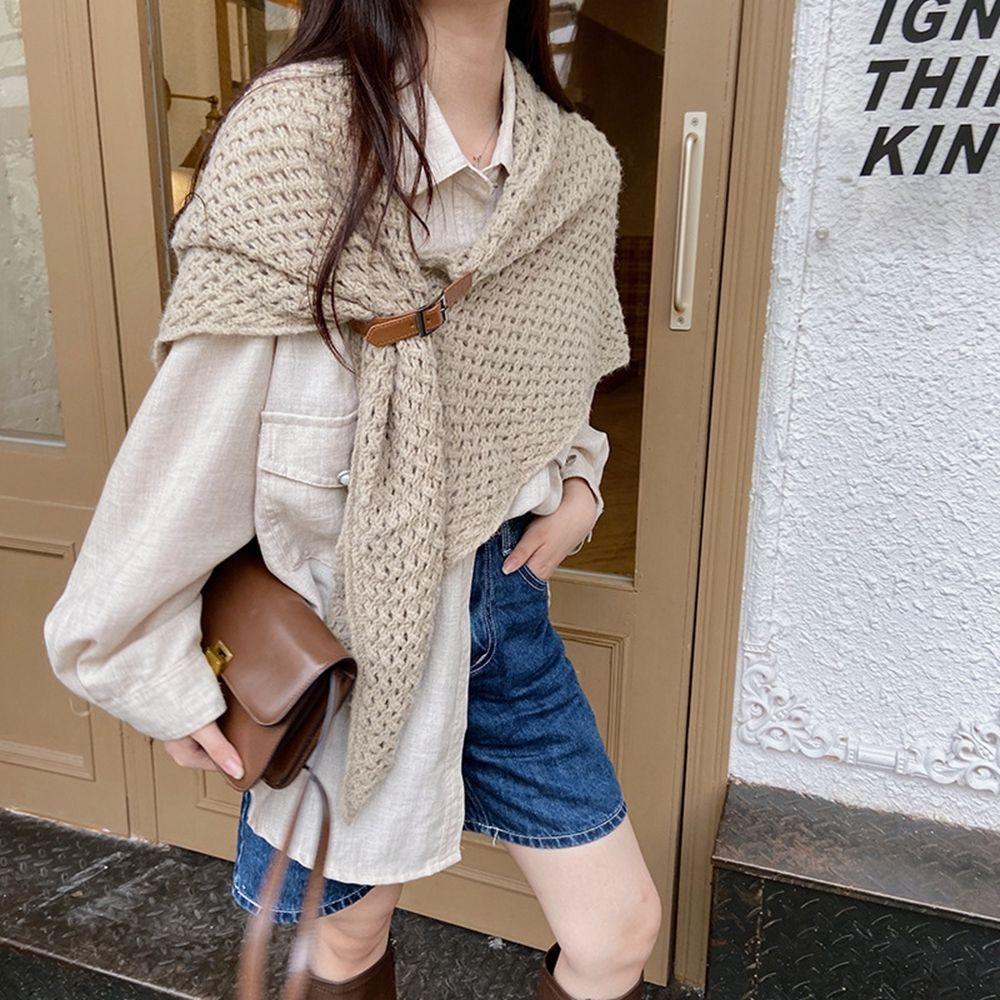 Winter Hollow Twist Female Cashmere Shawl Knitted Wool Scarf Korean Style Scarves Knitting Cloak
Winter Hollow Twist Female Cashmere Shawl Knitted Wool Scarf Korean Style Scarves Knitting Cloak