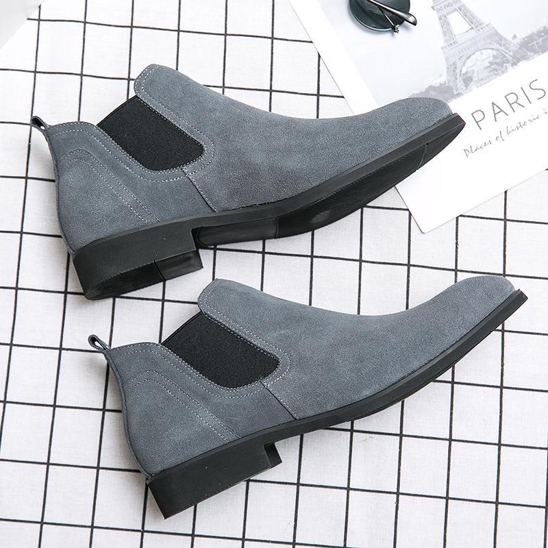 Spring leather boots men s British heightening matte suede men s boots pointed high-top casual leather shoes men s short boots 38 чорний
Spring leather boots men s British heightening matte suede men s boots pointed high-top casual leather shoes men s short boots 38 чорний