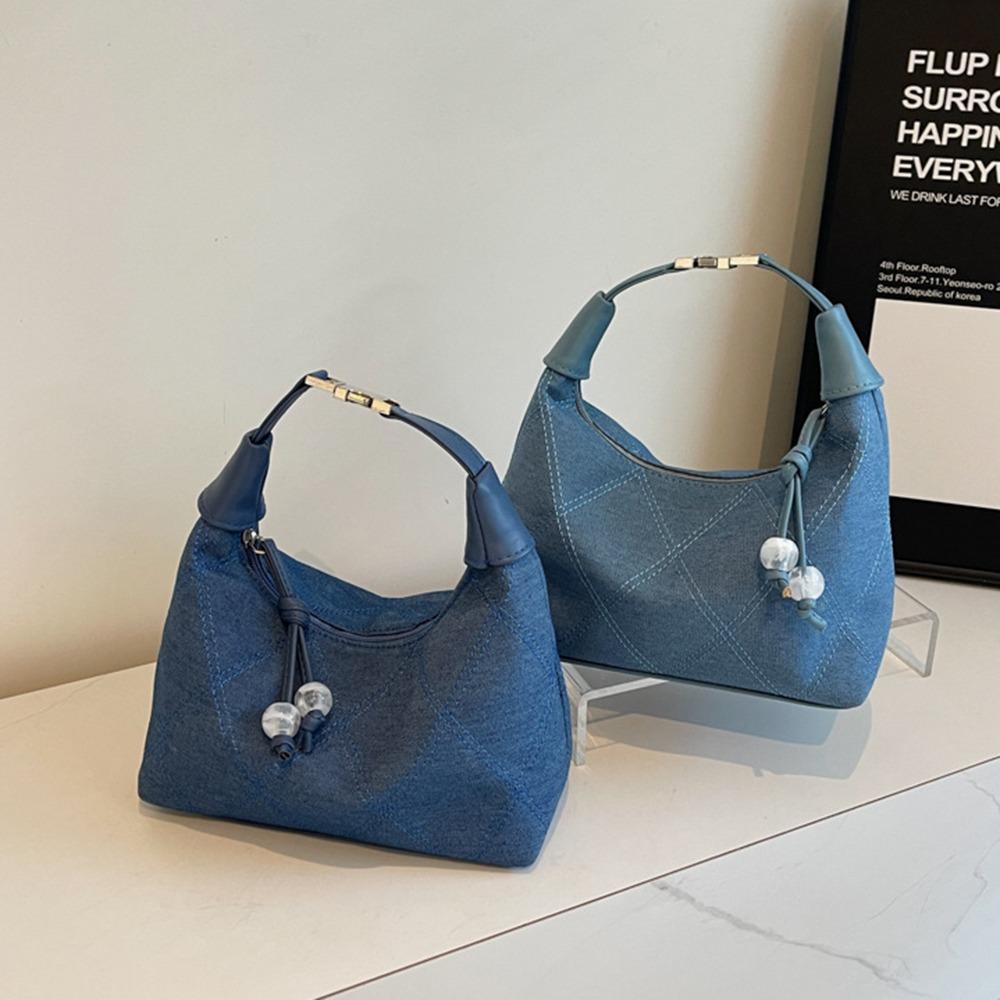 Large Capacity Soft Denim Handbag Rhombus Commuting Crossbody Bag Women Girls світло-синій колір
Large Capacity Soft Denim Handbag Rhombus Commuting Crossbody Bag Women Girls світло-синій колір