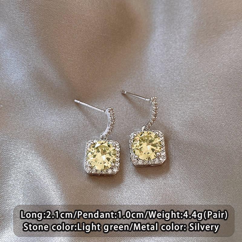 Light Luxury Light Green Block Zircon Pendant Silver Color Earrings Fashionable Accessories For Women 2026 Party Trendy Jewelry серебряный
Light Luxury Light Green Block Zircon Pendant Silver Color Earrings Fashionable Accessories For Women 2026 Party Trendy Jewelry серебряный