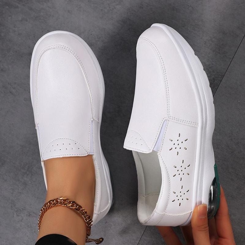 Nurse shoes women s leather autumn shallow mouth breathable air cushion soft sole thick sole white shoes medical shoes non-slip 35 білий
Nurse shoes women s leather autumn shallow mouth breathable air cushion soft sole thick sole white shoes medical shoes non-slip 35 білий