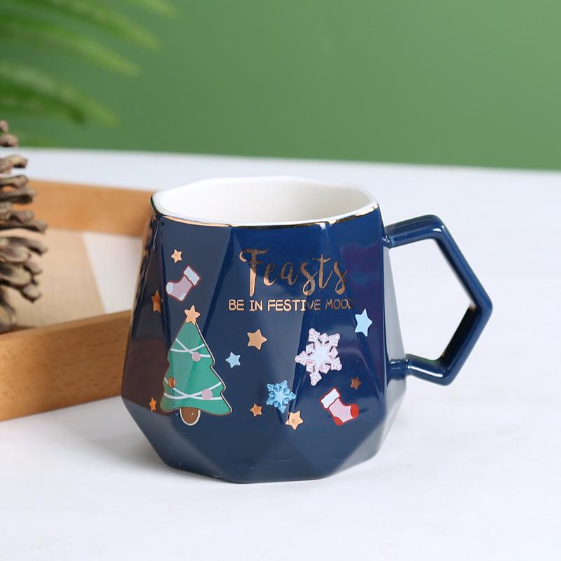 Christmas Gift Box Set Ceramic Cup with Lid Spoon Cartoon Mug Water Cup Gift Souvenir 420ML
Christmas Gift Box Set Ceramic Cup with Lid Spoon Cartoon Mug Water Cup Gift Souvenir 420ML