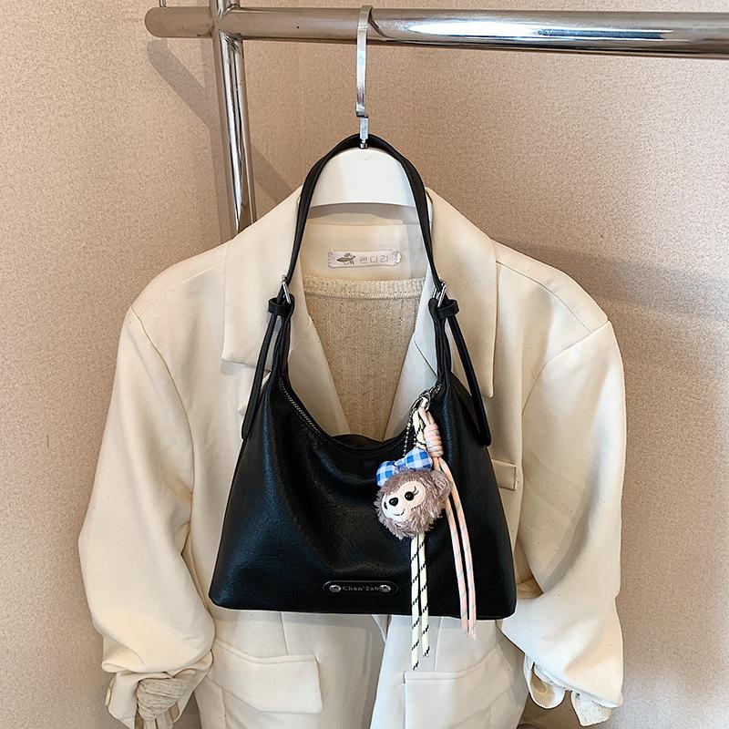 Large capacity advanced modeling soft durable fashion exquisite novelty lightweight luxury commuter crossbody bag shoulder handbag
Large capacity advanced modeling soft durable fashion exquisite novelty lightweight luxury commuter crossbody bag shoulder handbag
