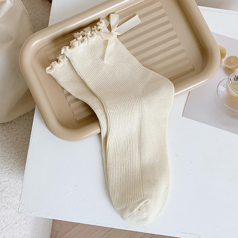 Женские носки средней длины с бантом и кружевом в стиле Лолиты, модные простые однотонные осенние женские носки
Женские носки средней длины с бантом и кружевом в стиле Лолиты, модные простые однотонные осенние женские носки