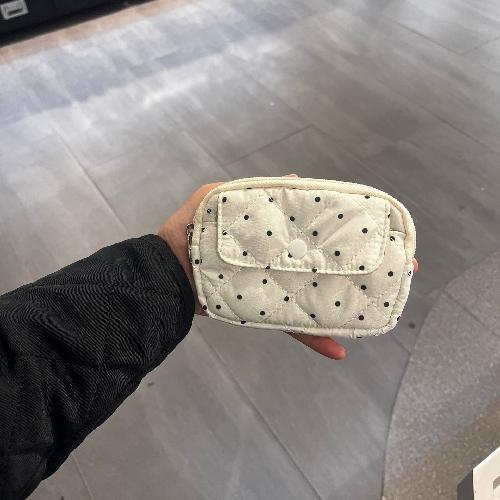 Women s Key Earphone Case CCD Camera Pouch Organizer Polka Dot Cute Card Holder Purse Multi-Function Coin Money Card Wallet
Women s Key Earphone Case CCD Camera Pouch Organizer Polka Dot Cute Card Holder Purse Multi-Function Coin Money Card Wallet