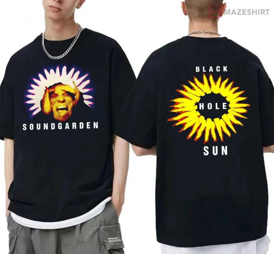 Vintage 1994 Soundgarden Black Hole Sun Tour 1994 T-shirt, size S-4XL S
Vintage 1994 Soundgarden Black Hole Sun Tour 1994 T-shirt, size S-4XL S