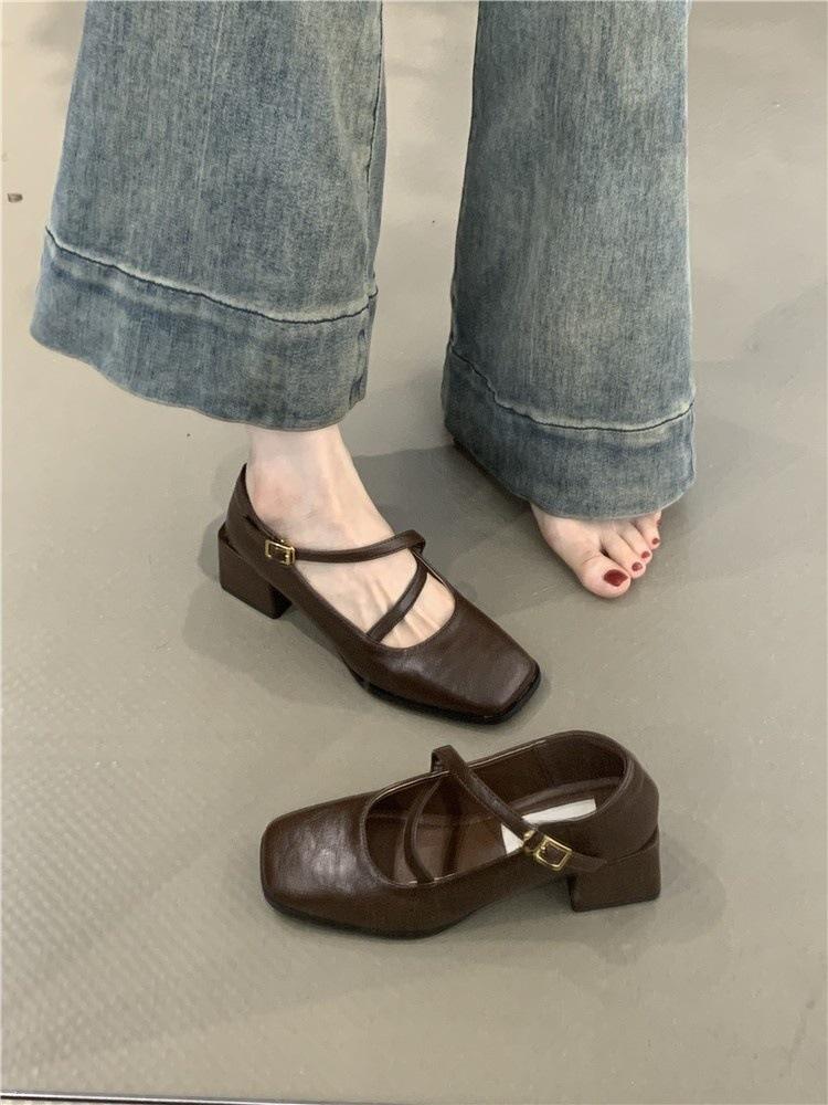 Туфли Мэри Джейн в стиле ретро весна 2025 новый темперамент элегантный квадратный носок открытый вырез толстый каблук высокий каблук вечерние туфли 39 коричневый
Туфли Мэри Джейн в стиле ретро весна 2025 новый темперамент элегантный квадратный носок открытый вырез толстый каблук высокий каблук вечерние туфли 39 коричневый