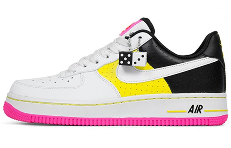 Nike Air Force 1 Low Moto Women s AT2583-100 36.5
Nike Air Force 1 Low Moto Women s AT2583-100 36.5