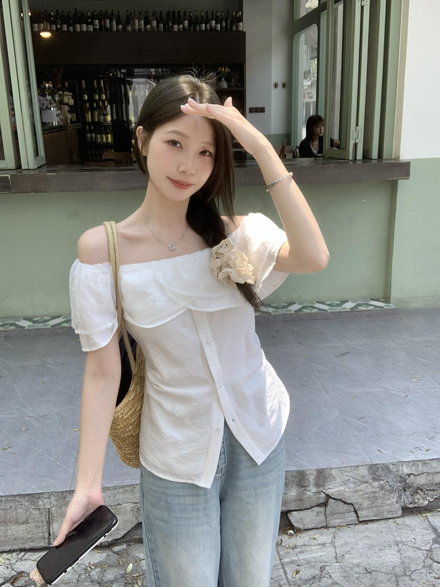 Elegant Plus Size One-Shoulder Lace Patchwork Blouse 3XL білий
Elegant Plus Size One-Shoulder Lace Patchwork Blouse 3XL білий
