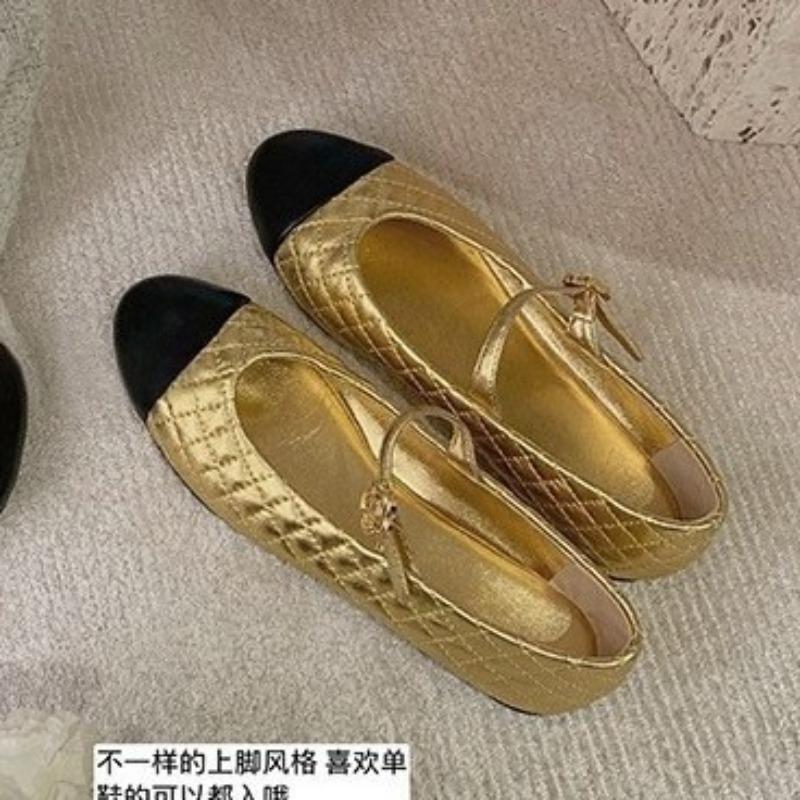 Sheepskin version women s shoes genuine leather rhombus round head one-word buckle shallow mouth versatile single shoes women s flat Mary Jane shoes 40
Sheepskin version women s shoes genuine leather rhombus round head one-word buckle shallow mouth versatile single shoes women s flat Mary Jane shoes 40
