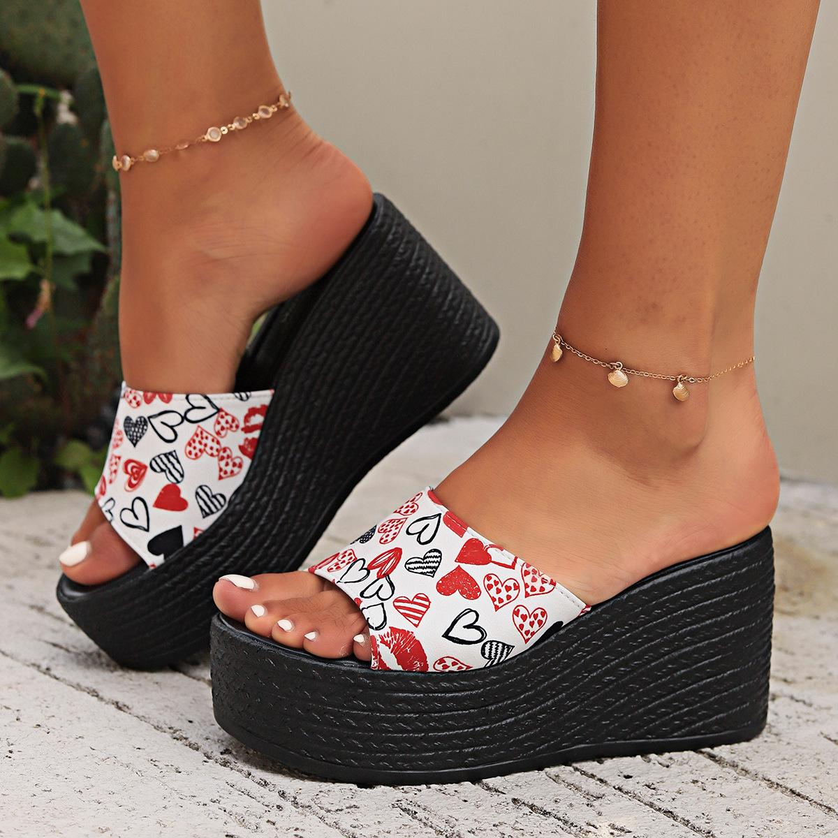 European and American style thick-bottomed round head one-word fashion 2024 new summer color large size women s wedge slippers 36
European and American style thick-bottomed round head one-word fashion 2024 new summer color large size women s wedge slippers 36