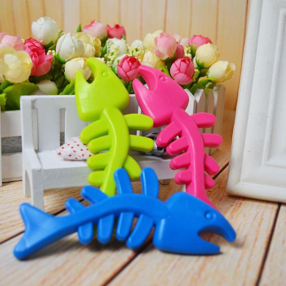Dogs Molars Teeth Clean Outdoor Play Pet Supplies Dog Chew Toys Chew Training Toy Dog Throw Toys 1PC Random color
Dogs Molars Teeth Clean Outdoor Play Pet Supplies Dog Chew Toys Chew Training Toy Dog Throw Toys 1PC Random color