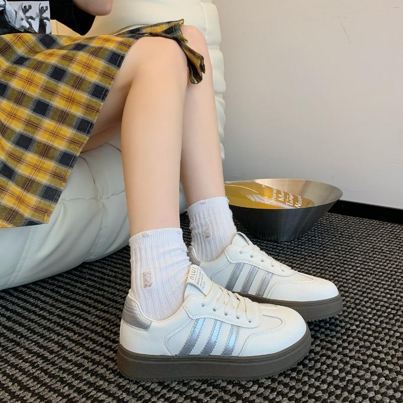 Flat-bottomed women s autumn new single shoes, soft-soled casual little white shoes, light sports shoes 40 серебряный
Flat-bottomed women s autumn new single shoes, soft-soled casual little white shoes, light sports shoes 40 серебряный