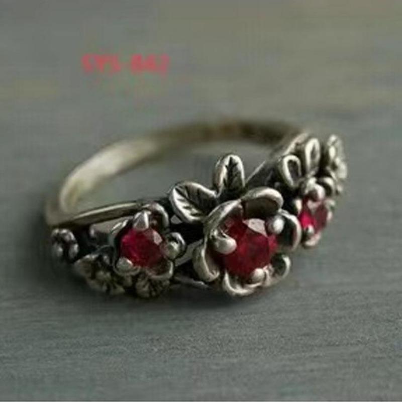 Metal Red Zircon Retro Ring Fashion Style Ring No. 11
Metal Red Zircon Retro Ring Fashion Style Ring No. 11