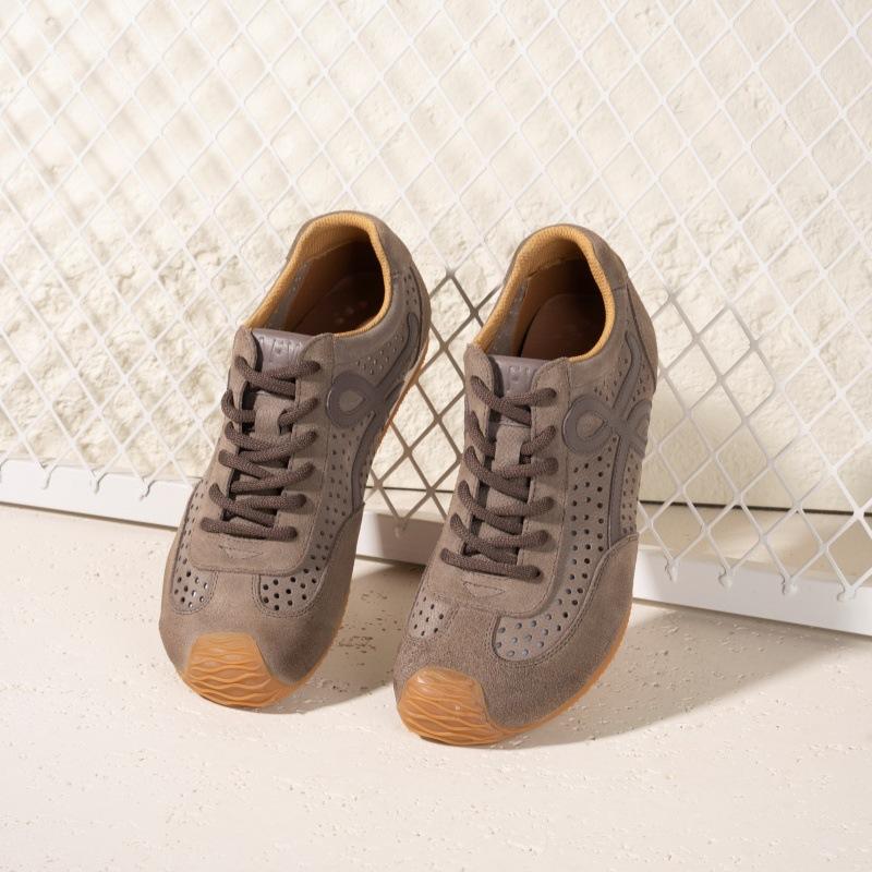 New retro shoes men s leather hollowed-out breathable men s shoes flat bottom lightweight versatile sports and leisure shoes men 38 сірий колір
New retro shoes men s leather hollowed-out breathable men s shoes flat bottom lightweight versatile sports and leisure shoes men 38 сірий колір