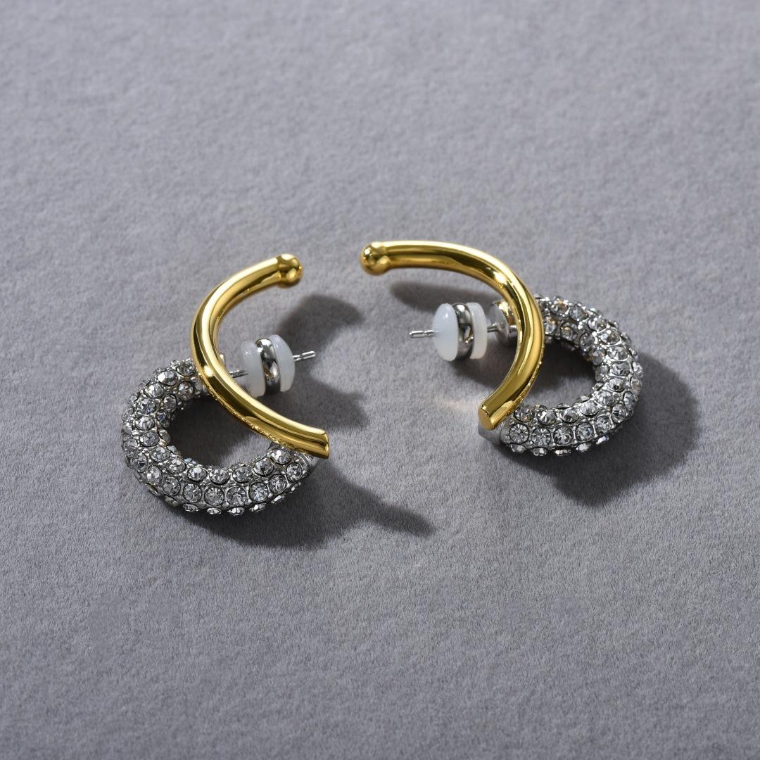 Fashion Commuting Must Enter The Plain Ring With Diamonds S925 Silver Needle Stud Earrings, Personalized Unique Light Luxury Earrings
Fashion Commuting Must Enter The Plain Ring With Diamonds S925 Silver Needle Stud Earrings, Personalized Unique Light Luxury Earrings