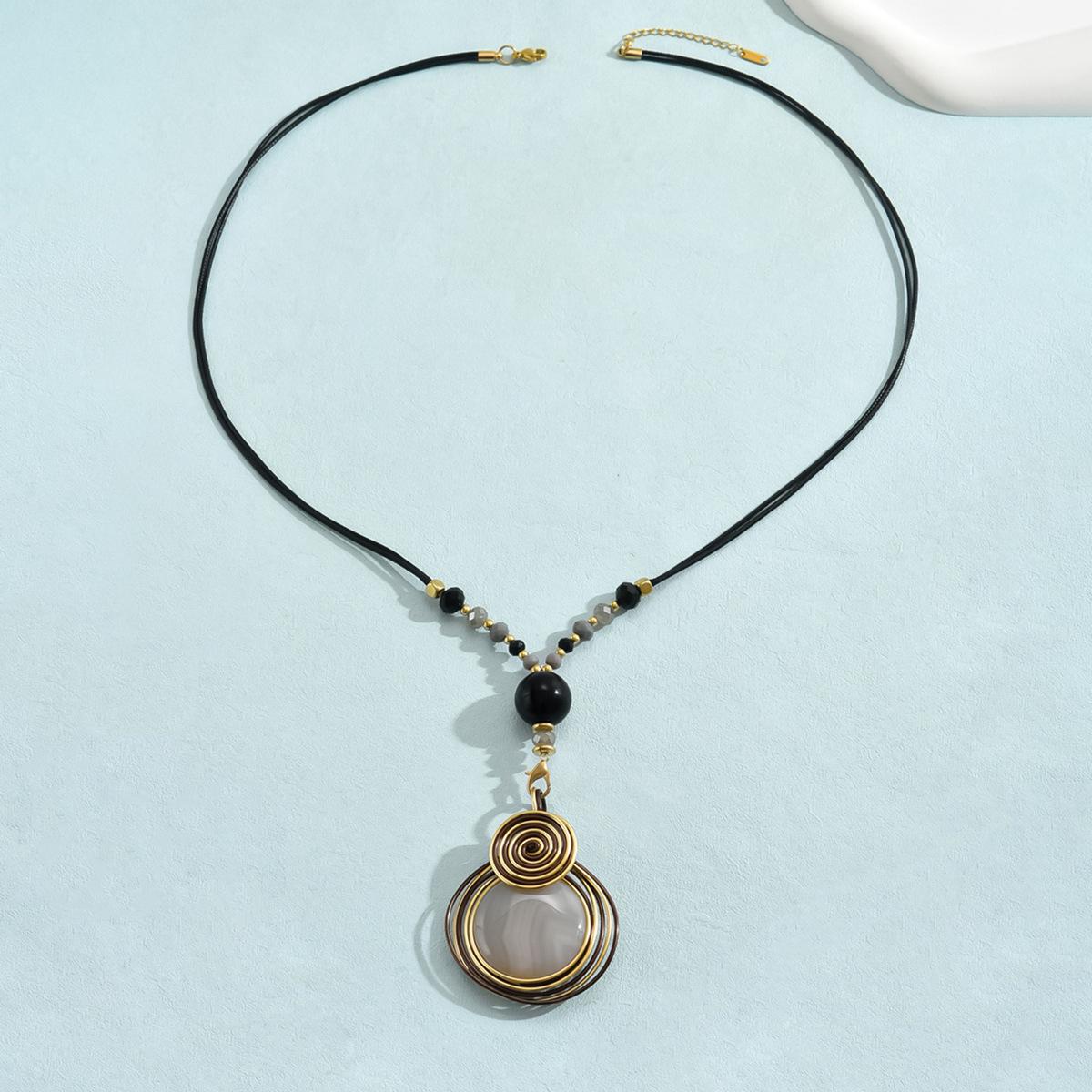 Модное простое круглое длинное ожерелье ручной работы
Модное простое круглое длинное ожерелье ручной работы