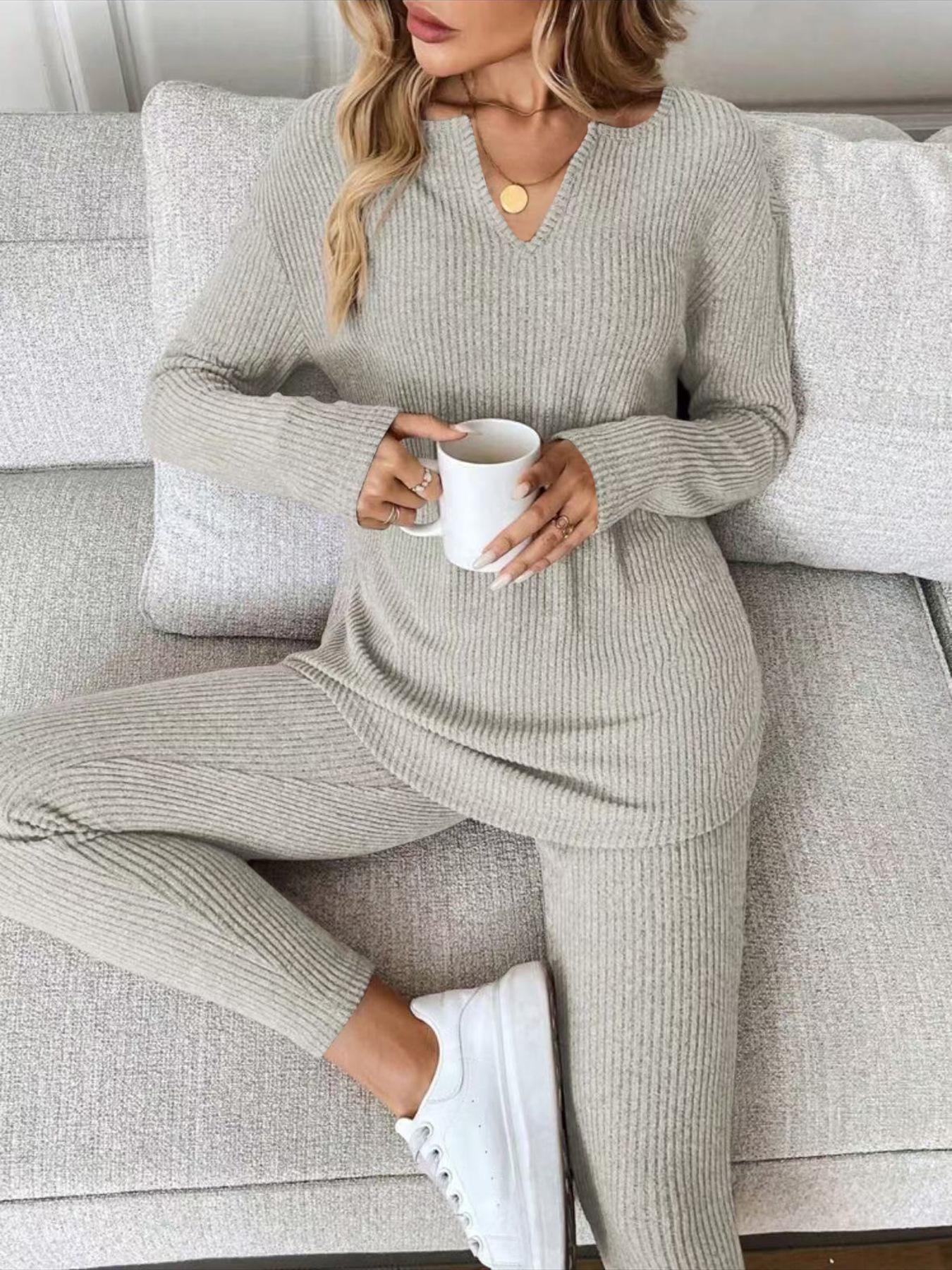 2025 Women s Casual V-Neck Fashion Set Extra Large
2025 Women s Casual V-Neck Fashion Set Extra Large