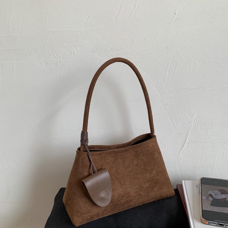 2026 Women s Autumn/Winter High-End Suede French Baguette Crossbody Handbag кавовий
2026 Women s Autumn/Winter High-End Suede French Baguette Crossbody Handbag кавовий