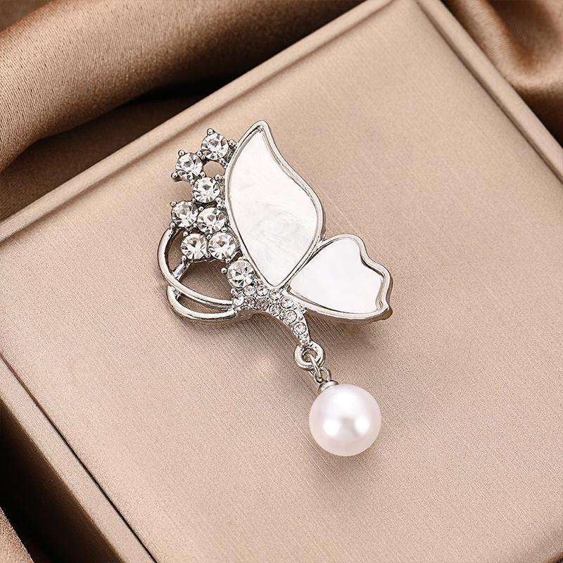 High-End Elegant Butterfly Brooch Fashionable Coat Clothing Accessory one size белый
High-End Elegant Butterfly Brooch Fashionable Coat Clothing Accessory one size белый