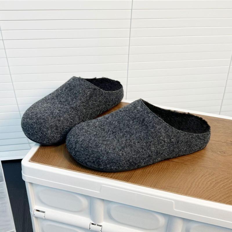 Ретро сумка голова полутапки пушистые туфли для женщин для ношения на улице осень и зима новые бархатные на одной педали большеголовые хлопковые тапочки 39
Ретро сумка голова полутапки пушистые туфли для женщин для ношения на улице осень и зима новые бархатные на одной педали большеголовые хлопковые тапочки 39