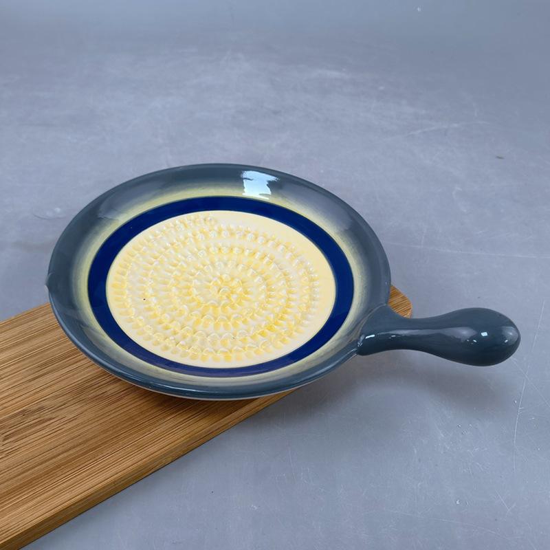 Керамічна терка для імбиру, терка для імбиру та часнику, фруктове пюре, прикорм, глиняна терка, тарілка, кухонний артефакт Garlic ceramic bowl
Керамічна терка для імбиру, терка для імбиру та часнику, фруктове пюре, прикорм, глиняна терка, тарілка, кухонний артефакт Garlic ceramic bowl