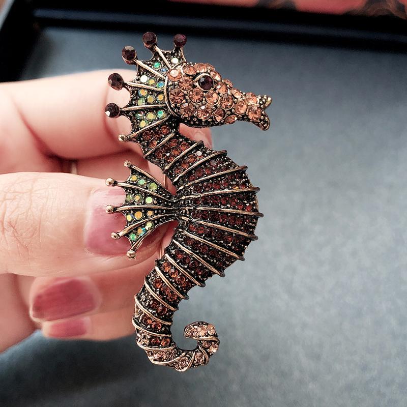 Colors Rhinestone Seahorse Brooch Creative Cute Animal Woman Child Party Clothing Brooches Accessories
Colors Rhinestone Seahorse Brooch Creative Cute Animal Woman Child Party Clothing Brooches Accessories