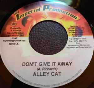 7inch Record ALLEY CAT - Don t Give It Away NONE Imperial Produc Jamaica Reggae, Ska & Dub Used
7inch Record ALLEY CAT - Don t Give It Away NONE Imperial Produc Jamaica Reggae, Ska & Dub Used