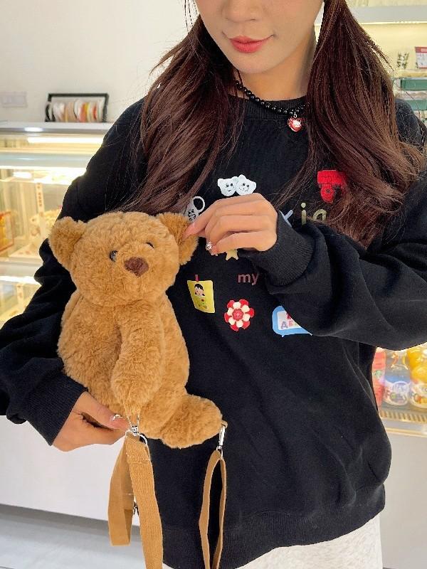 Three-flower bear doll party bag children s messenger bag cute plush doll versatile fashion college girl backpack коричневий
Three-flower bear doll party bag children s messenger bag cute plush doll versatile fashion college girl backpack коричневий