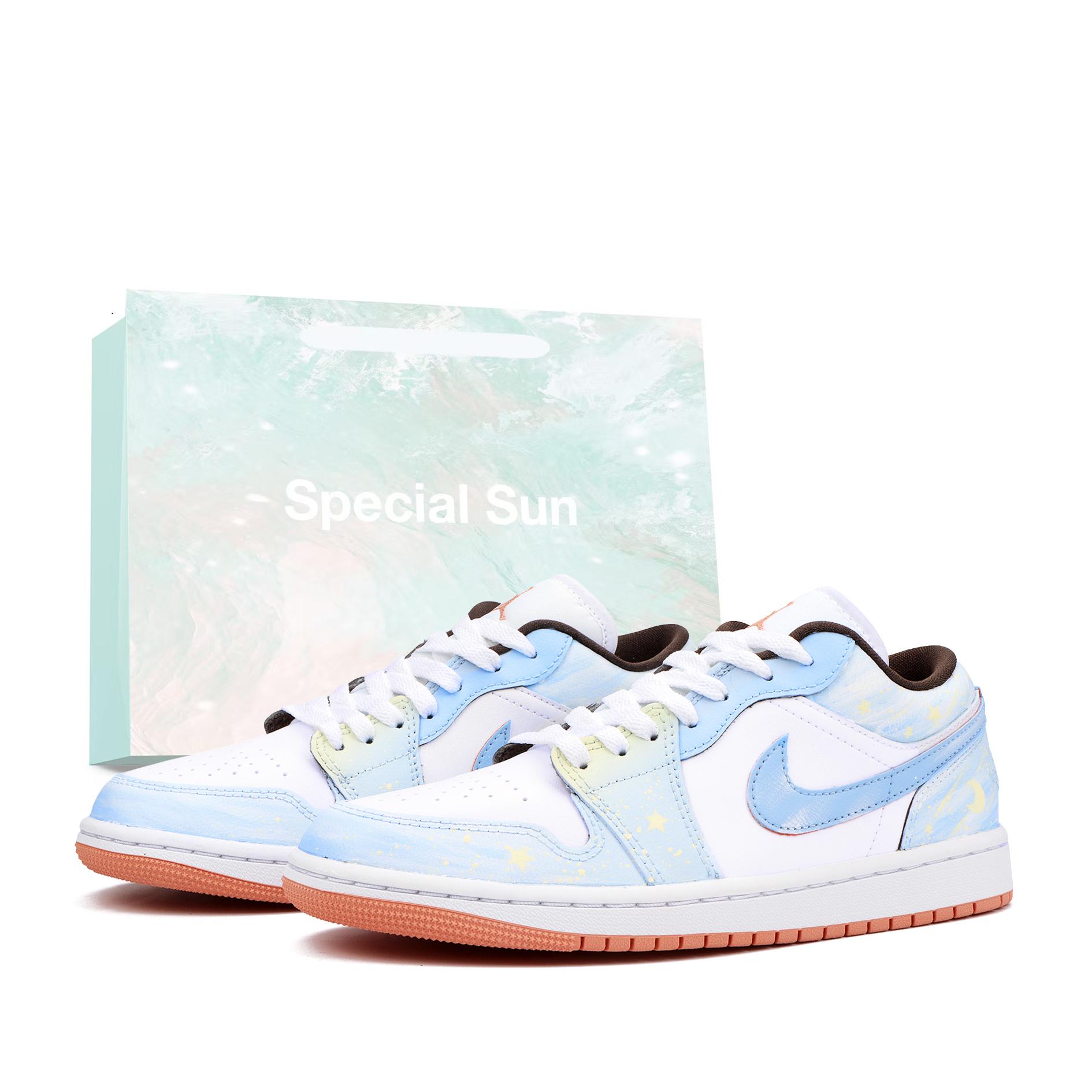 Jordan Air Jordan 1 Shooting Stars Cushioning Slip Resistant Abrasion Resistant Vintage Basketball Shoes Women s Pink DC0774-182(Team900-) 36
Jordan Air Jordan 1 Shooting Stars Cushioning Slip Resistant Abrasion Resistant Vintage Basketball Shoes Women s Pink DC0774-182(Team900-) 36