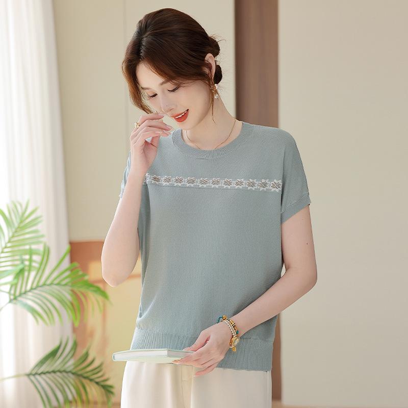 Summer Stripe Color Block Knit Ice Silk Short Sleeve Top for Middle-Aged Women 120 (115-130 jin) зелёный
Summer Stripe Color Block Knit Ice Silk Short Sleeve Top for Middle-Aged Women 120 (115-130 jin) зелёный