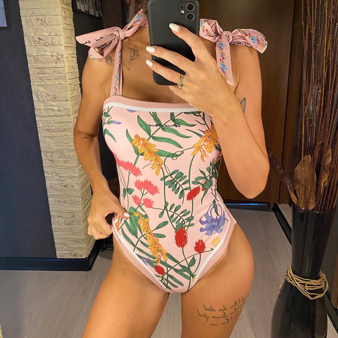 fashion Reversible Flowers Printed Women Swimwear One Piece Swimsuit Female Floral High Cut Bather Bathing Suit Swim S зелёный
fashion Reversible Flowers Printed Women Swimwear One Piece Swimsuit Female Floral High Cut Bather Bathing Suit Swim S зелёный
