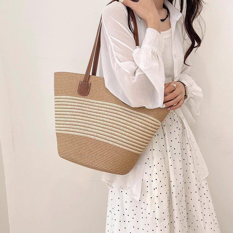 Summer 2025 Striped Straw Shoulder Bag - Large Capacity, Versatile, Fashionable Beach Tote for Women
Summer 2025 Striped Straw Shoulder Bag - Large Capacity, Versatile, Fashionable Beach Tote for Women