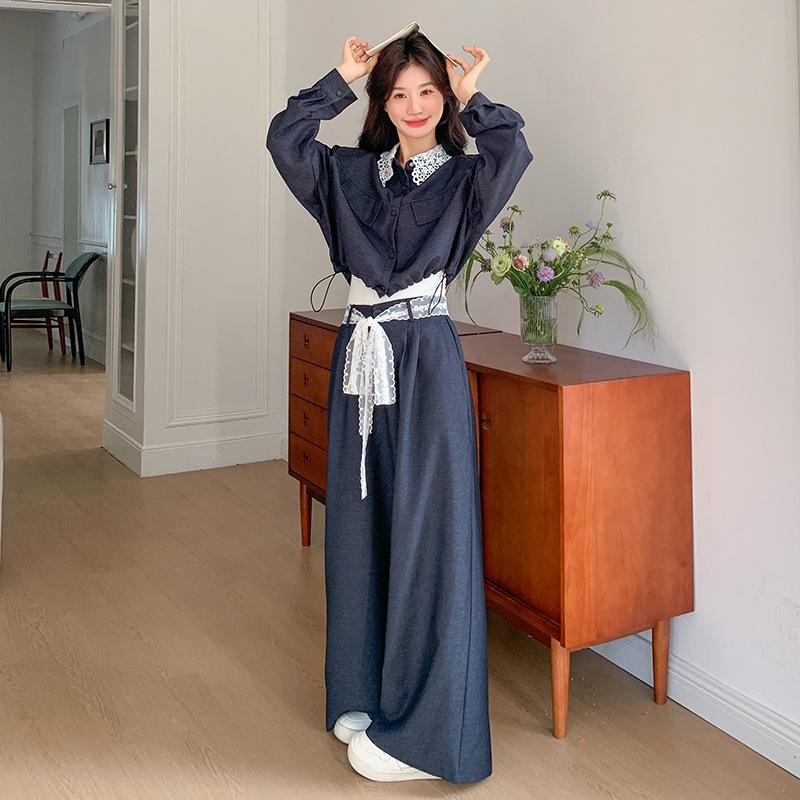 Комплект топ с ретро кружевной отделкой и брюки широкого кроя, весна 2025 M (100-110 jin)
Комплект топ с ретро кружевной отделкой и брюки широкого кроя, весна 2025 M (100-110 jin)